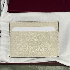 Gucci Cream Card Holder with Embossed Logo